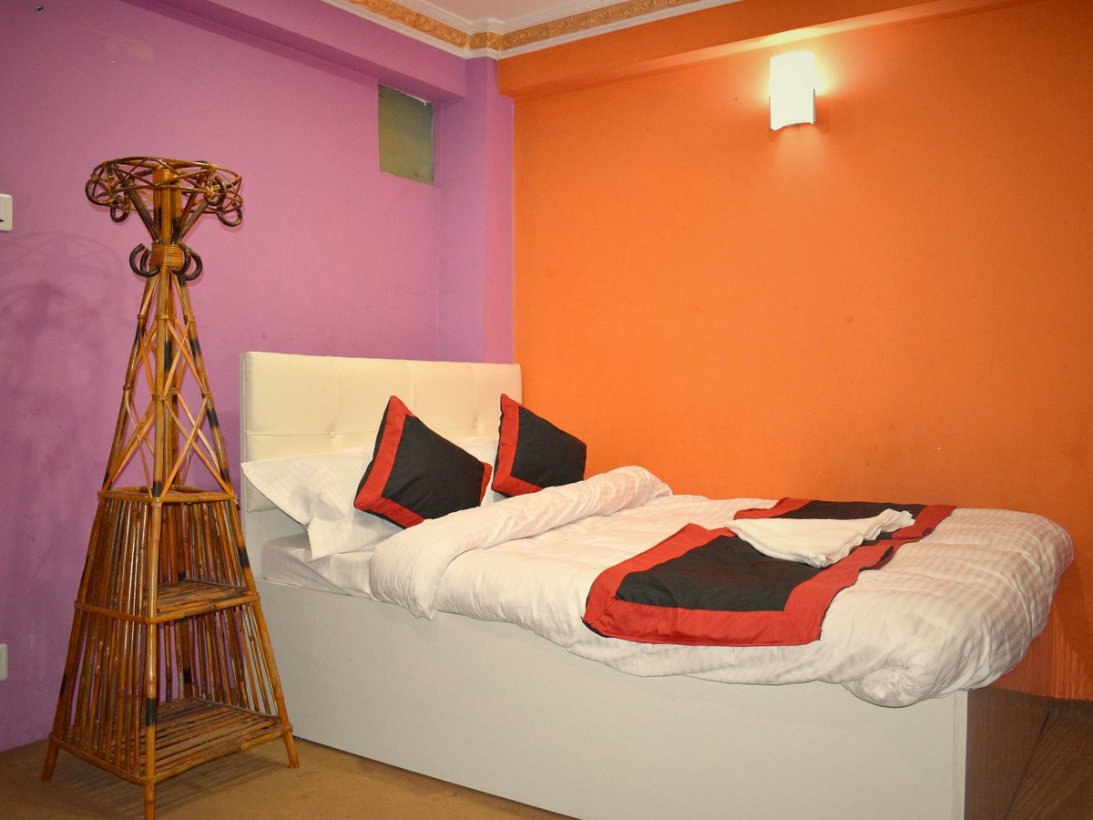 Deluxe Room detail view